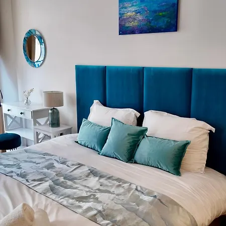 Lb Vacation I Charming Classique - 5min Palais I Casa D'azur Apartment *
